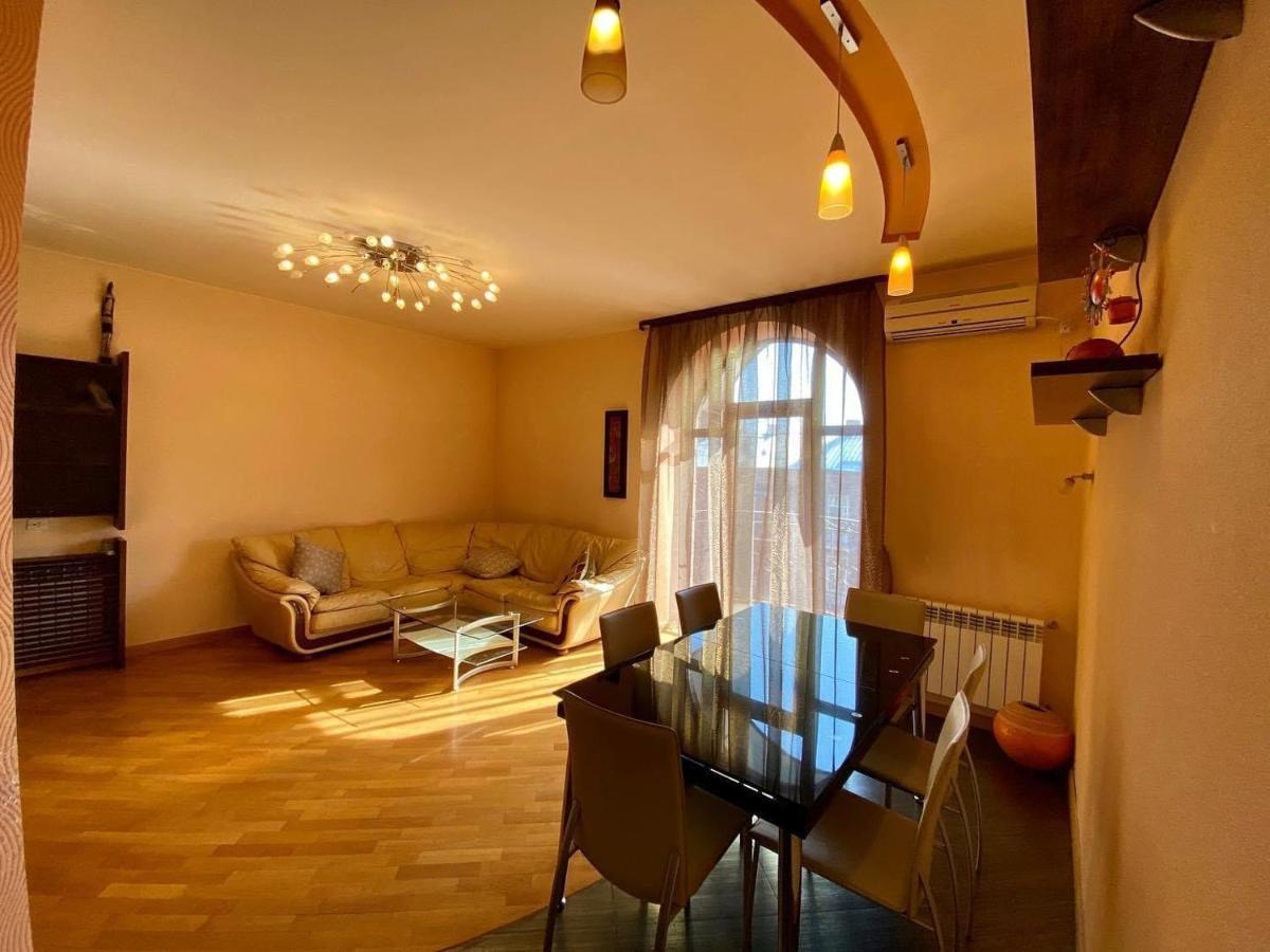 City Center Cute Flat 3 Rooms Ереван Экстерьер фото